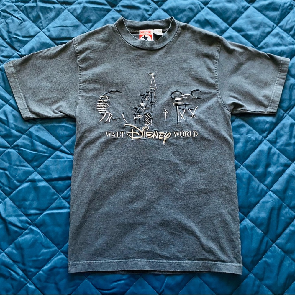 VTG 1990s Walt Disney World Charcoal Short Sleeve Tee Size S/M